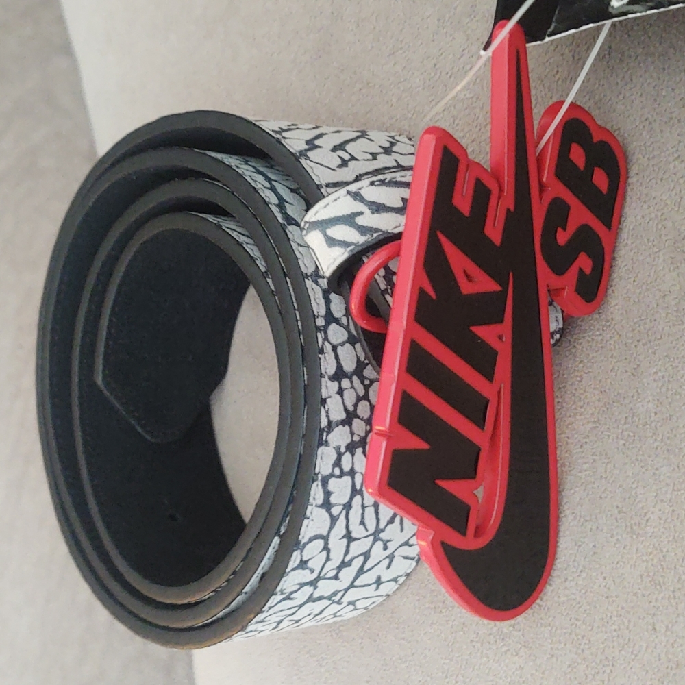 Nike SB elephant print belt